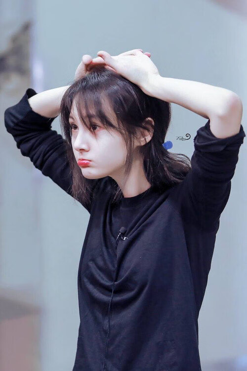 爱游戏下载-特色足球旅游线路成为热点，带动旅游经济新增长点，足球旅途